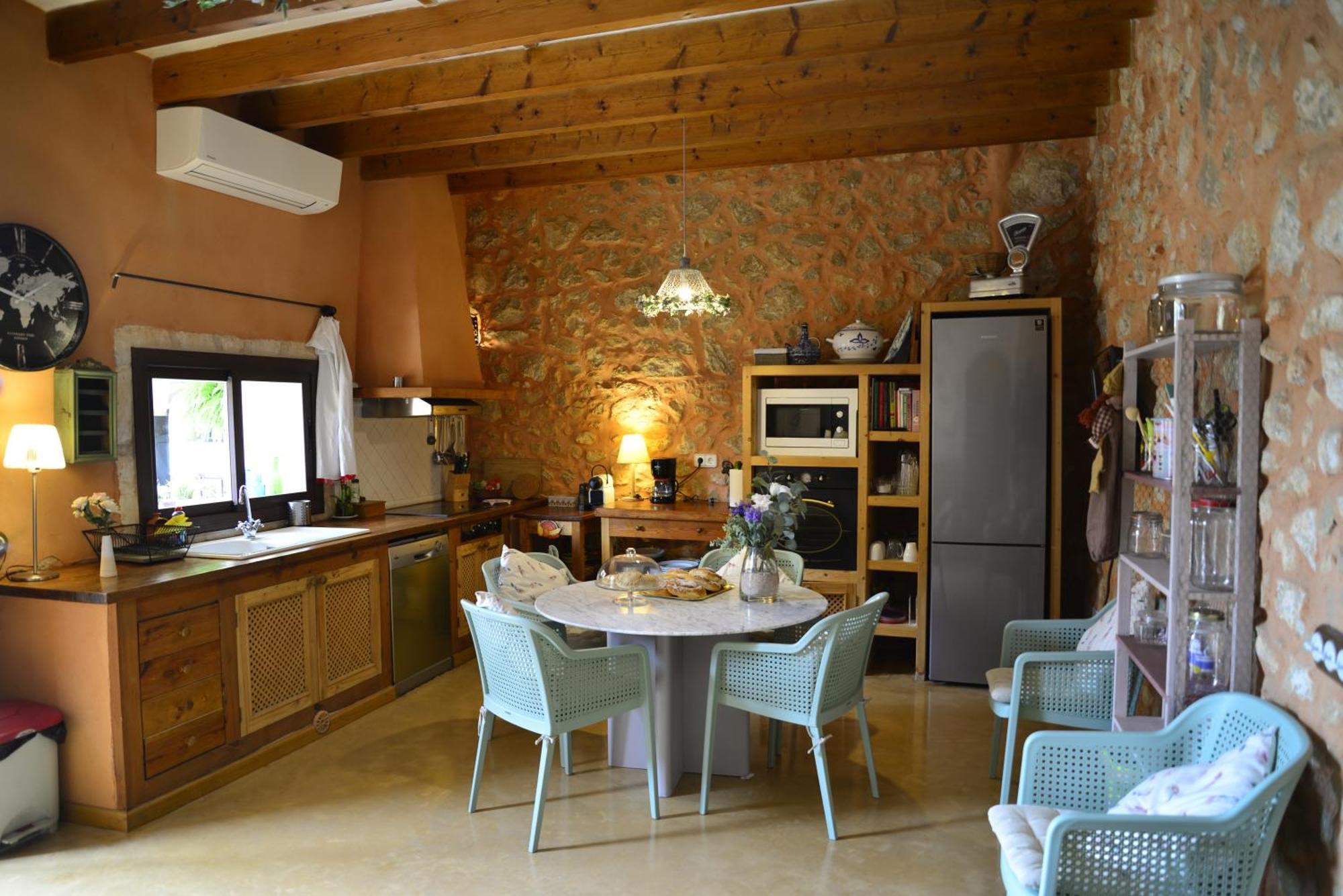 Ca Sa Padrina Holiday home *